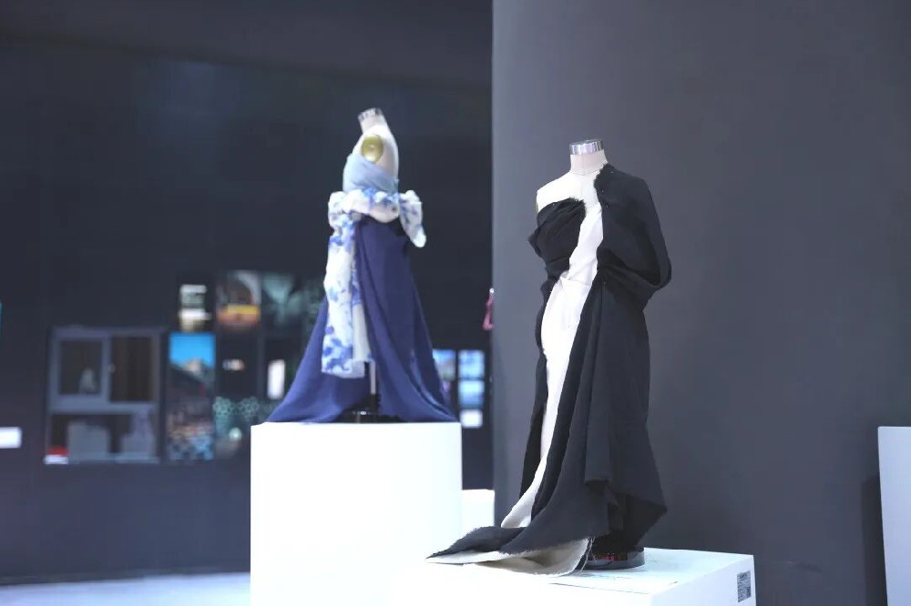 Freeze in My Moment | 新哲学生艺术展圆满落幕：定格瞬间，盛放心灵