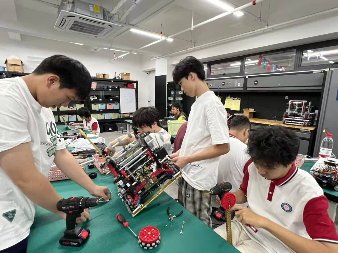 顶尖研创｜持续赋能前十藤校，年年有牛剑，顶尖工学院霸榜