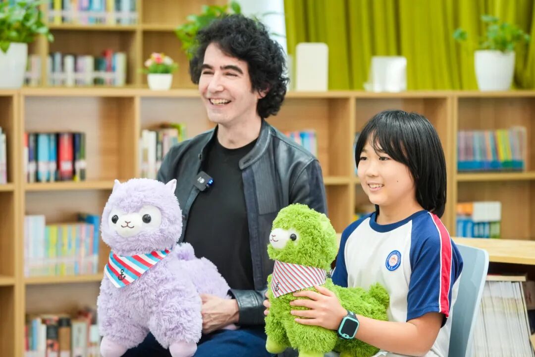 【新哲初中】｜WSC创始人空降！与新哲耶鲁冠军轮最小学者对话